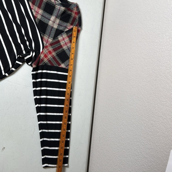 Maurices plaid and striped 24/7 top - Picture 9 of 10